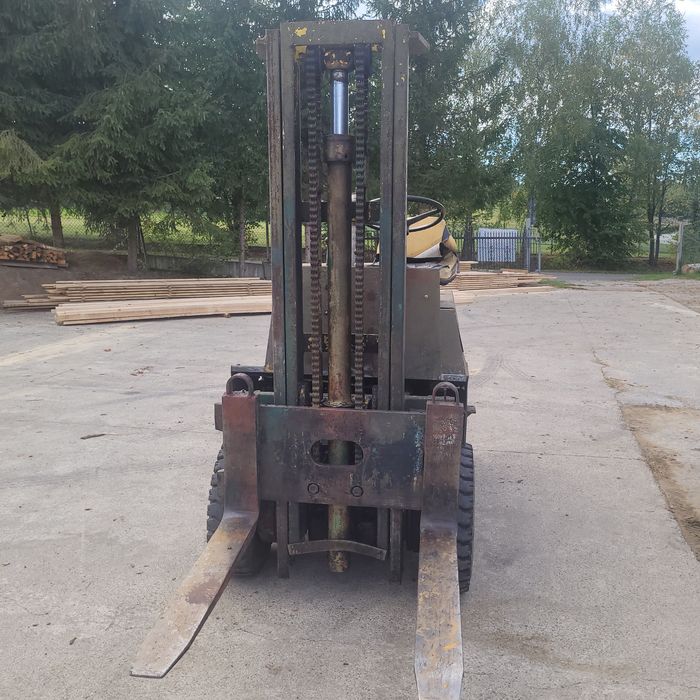 Wózek widłowy GPW 2501