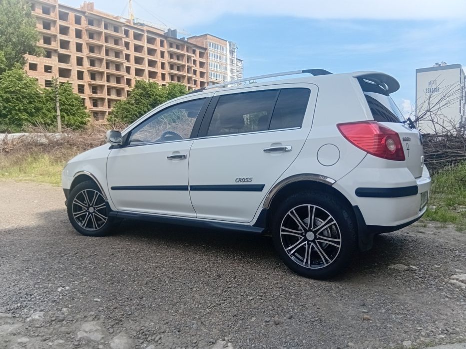 Авто продам своє