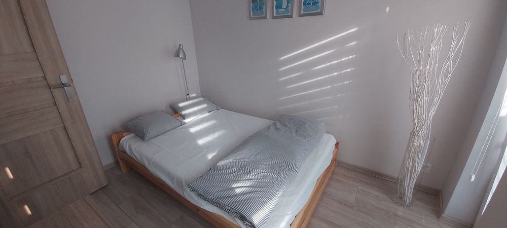 Pobierowo  Apartament 7 z tarasem i ogrodem. Huśtawka