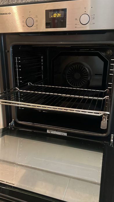 Forno Princess usado poucas vezes