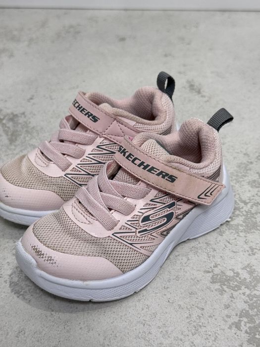 Buty sportowe dziewczęce skechers 22