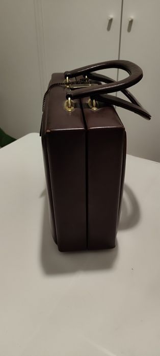 Vendo carteira em pele