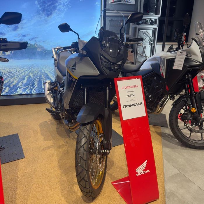 Honda Transalp Honda XL750 Transalp por matricular