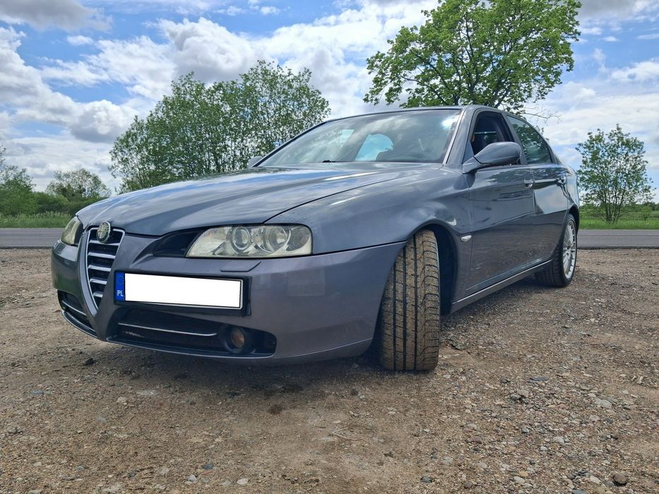Alfa Romeo 166