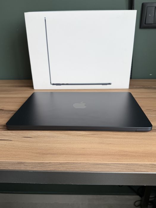 Macbook Air 13” M3 16Gb 512Gb C/Garantia ate 2027
