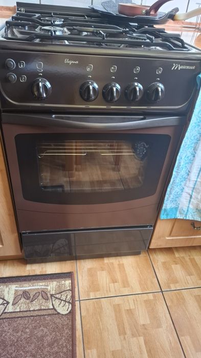 Kuchenka gazowa stan idealny.