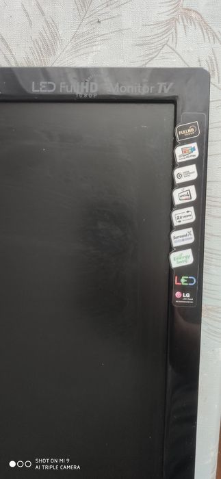 Продам монітор - телевізор LG M2780D-PZ