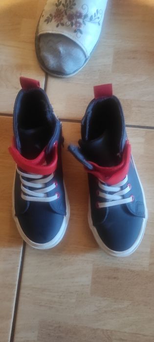 Buty dzieciece dla chlopca roz 29