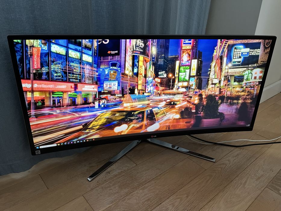 LG 34UC97-S curved 34” IPS LED 3440x1440 Ultrwide Thunderbolt 2 Mac