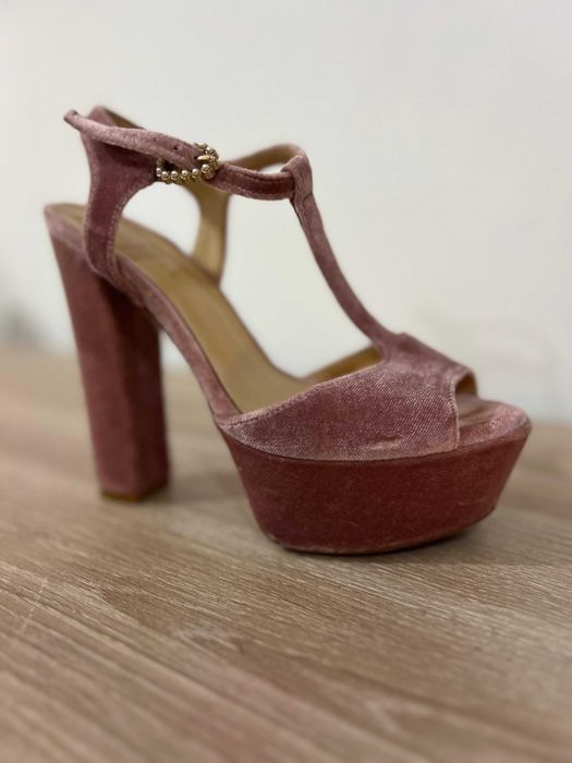 Sandália Vannel Rosa em Pele e Camurça