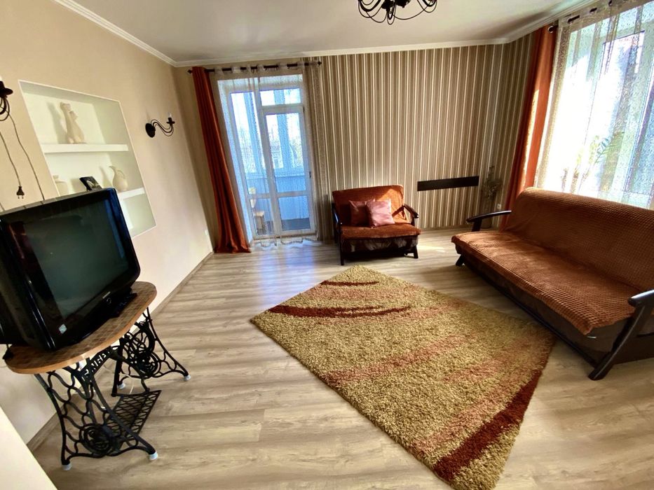 Світло не вимикають.Подобово, погодинно, Центр, МАКДОНАЛЬДС 2-х ком ОТ