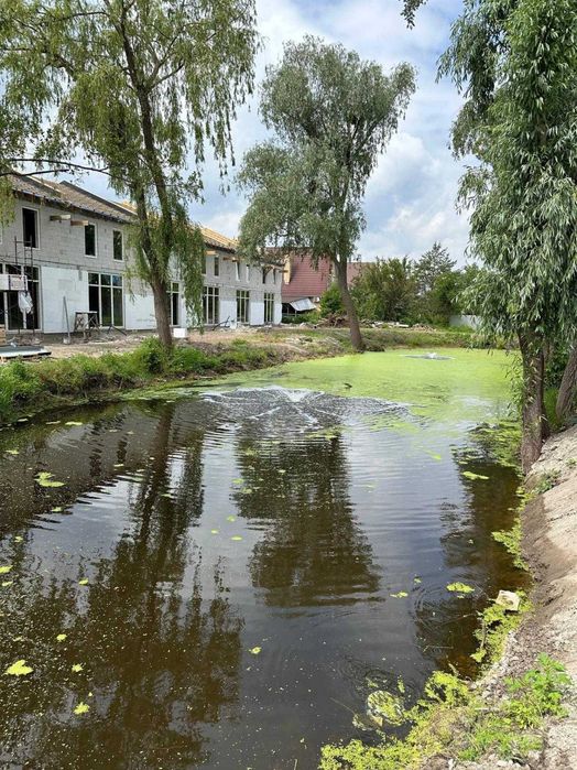 Продаж Таунхаус Осокорки
Київ, Дарницький район, пр-т Лісовий, 1