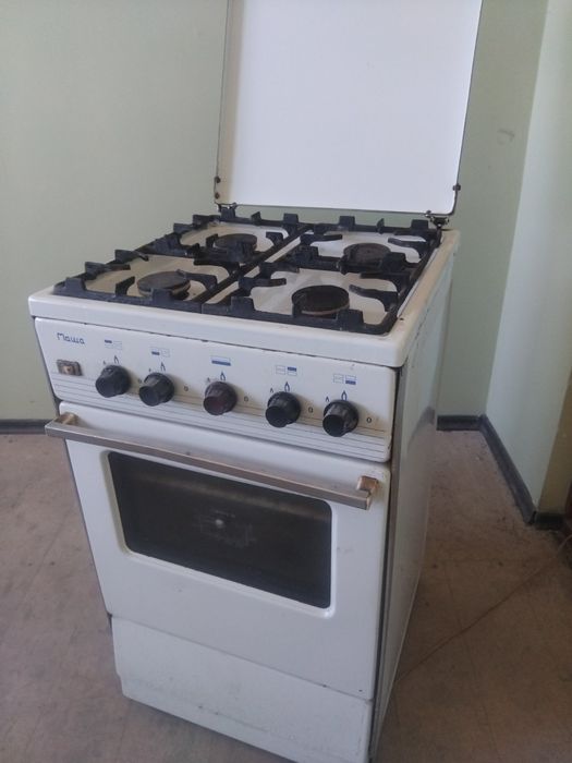 Продам газову плиту б/в