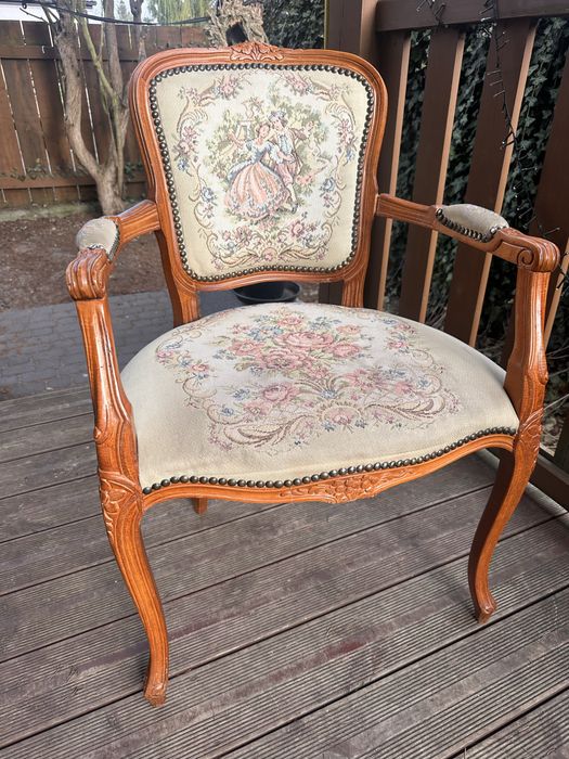 Krzeslo w stylu ludwik rokoko