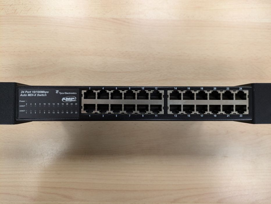 Switch 24 portas - 10/100