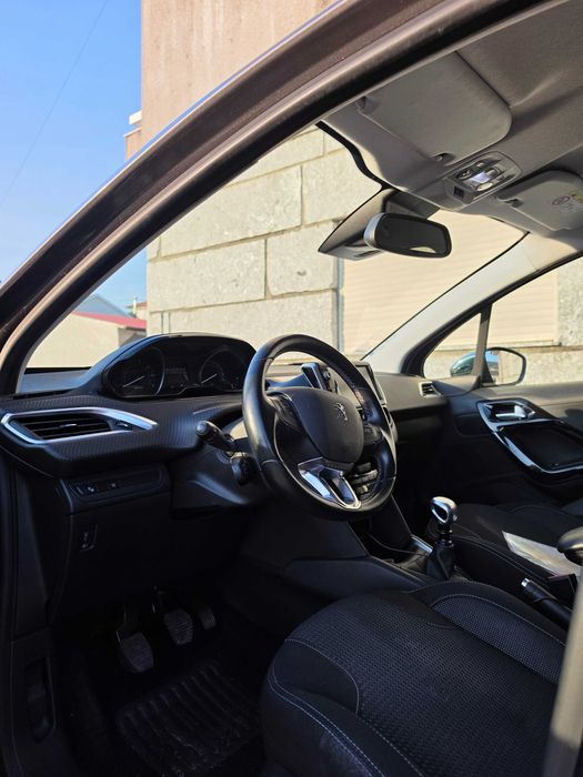 Peugeot 208 1.2 PureTech 110cv (2019) – Edição Especial