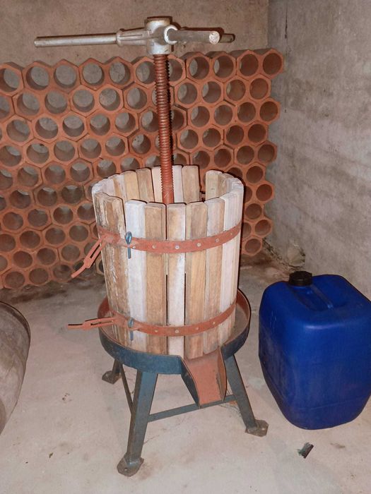 Prensa de vinho manual