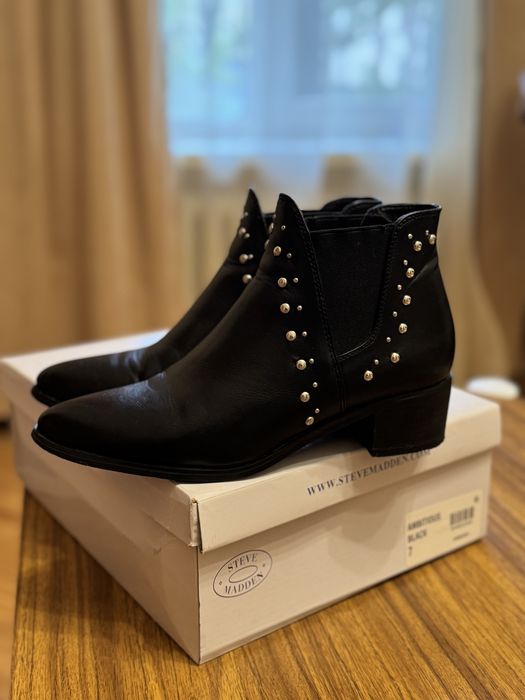 Чорні ботильони Steve Maddene