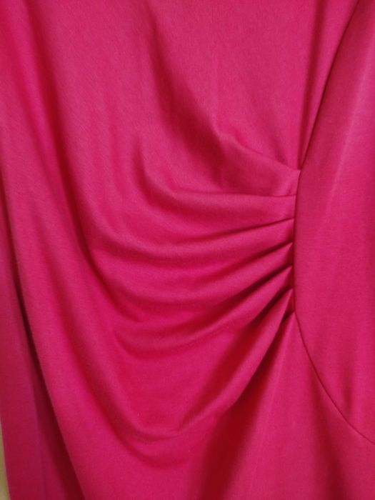 Sukienka z dzianiny czerwona bez rękawa