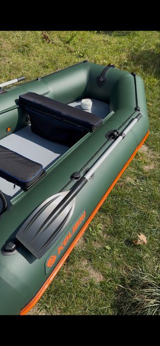 Лодка  под мотор Kolibri KM-330 New слань книжка в комплекті