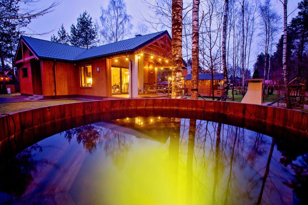 Komfortowe Domki na Mazurach z basenem , jacuzzi, sauną i salą zabaw