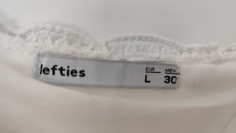 Vestido de renda branco