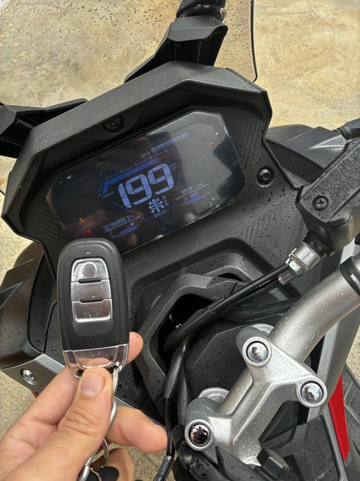 Voge SR1 125 ADV 2025 6km