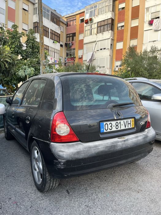 Renault Clio 1.2 55cv 199.000 km | Para Reparação ou Peças — photo 2
