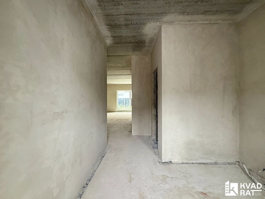 Зданий таунхаус 125 м у Крихівцях готовий до ремонту