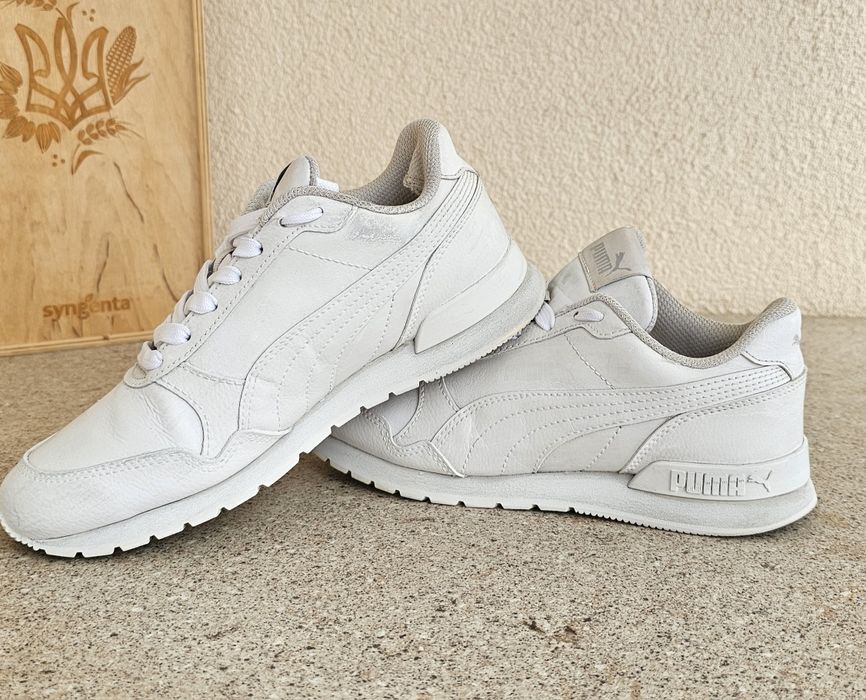 Жіночі кросівки  Puma Formstrip