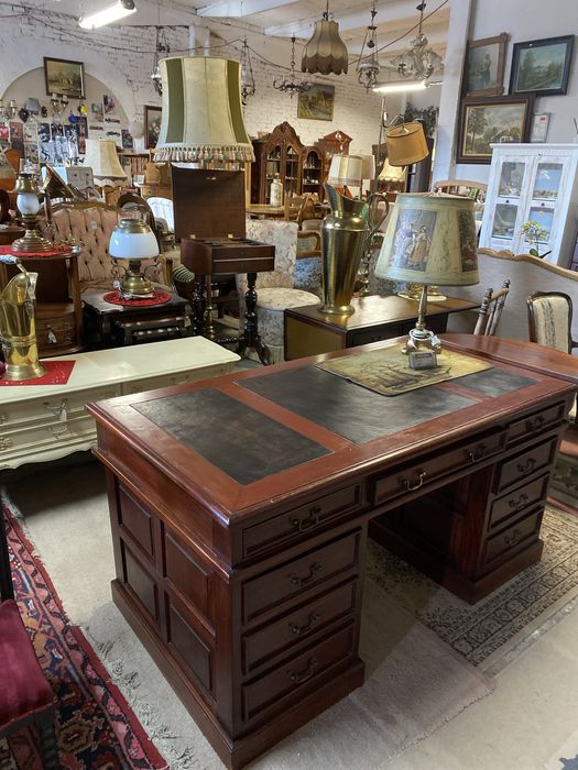 Antyczna kanapa - szezlong