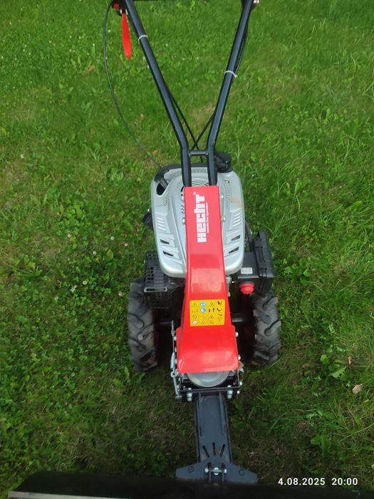 Kosiarka listwowa/pług HECHT jak nowe