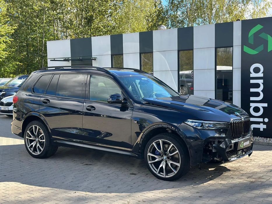 BMW X7
