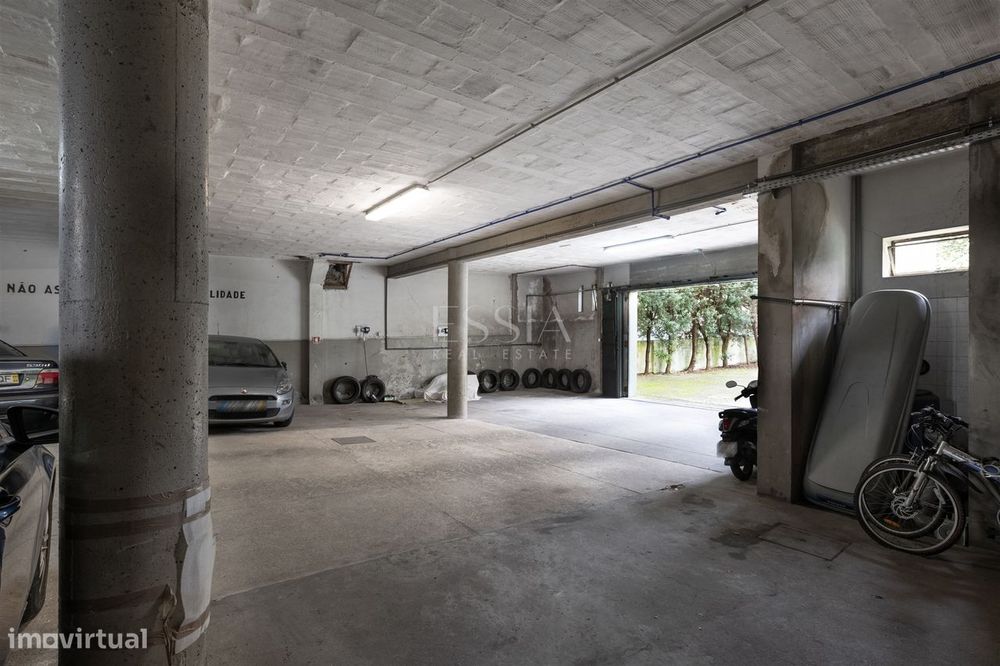 Garagem Recolha Coberta Foz do Douro | Garagem Investimento Porto