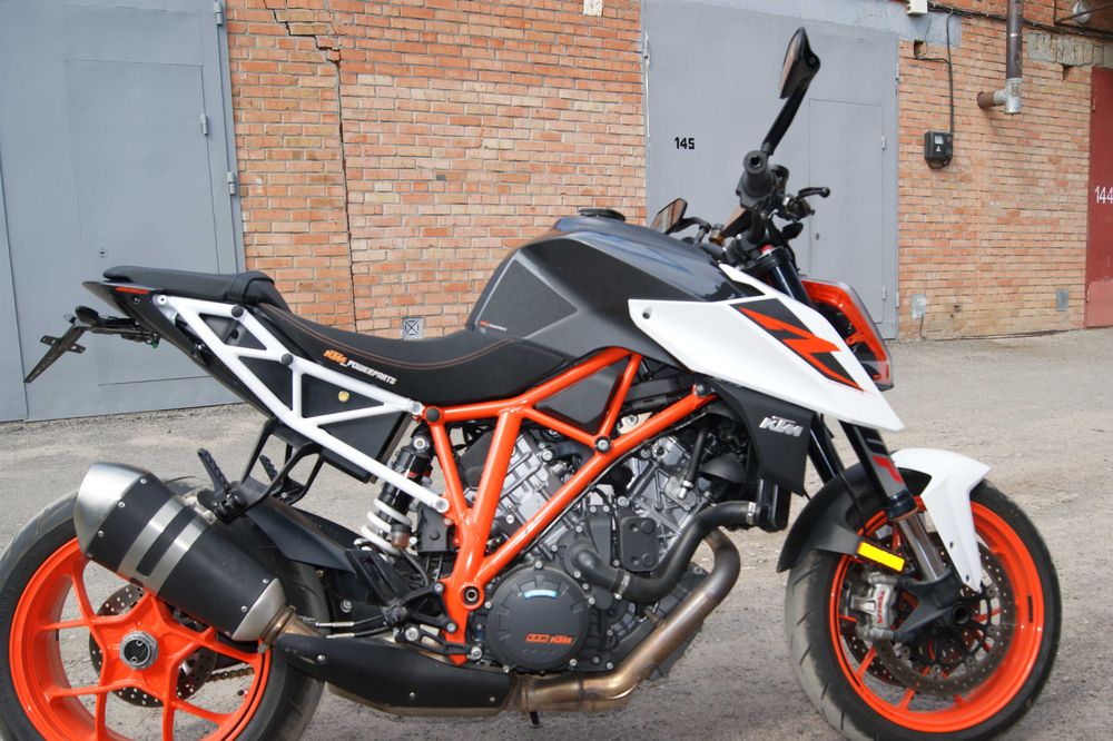 KTM 1290 super duke