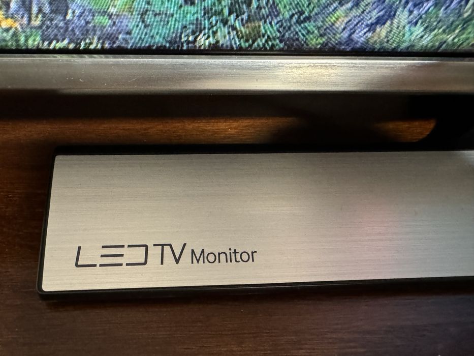 Монітор Samsung 32