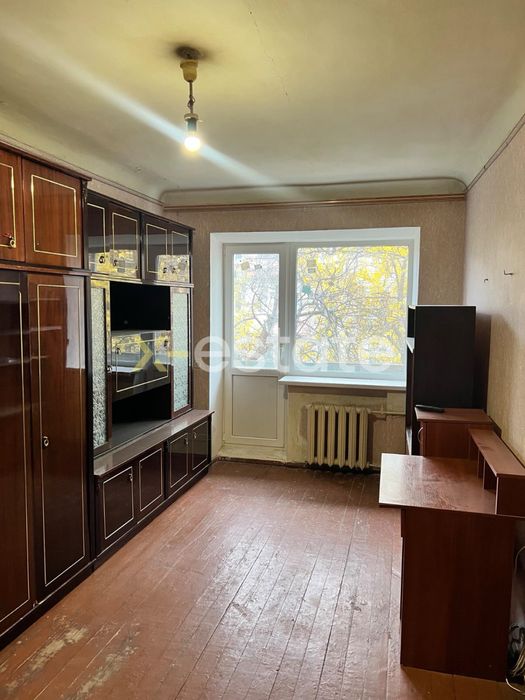 Продам 1-кімнатну квартиру на вул. Байрона, 6/26    під ремонт