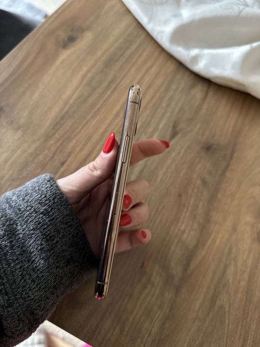 iPhone 11 Pro Gold64284482660737122