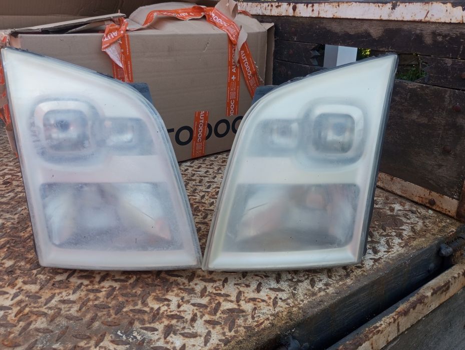 2 opticas farois Ford transit 2007/2014