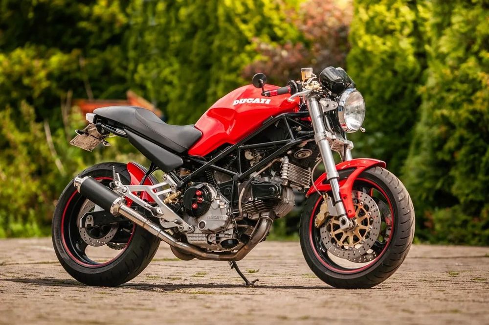 Ducati Monster DUCATI Monster 900 włoski naked V2 dodatki