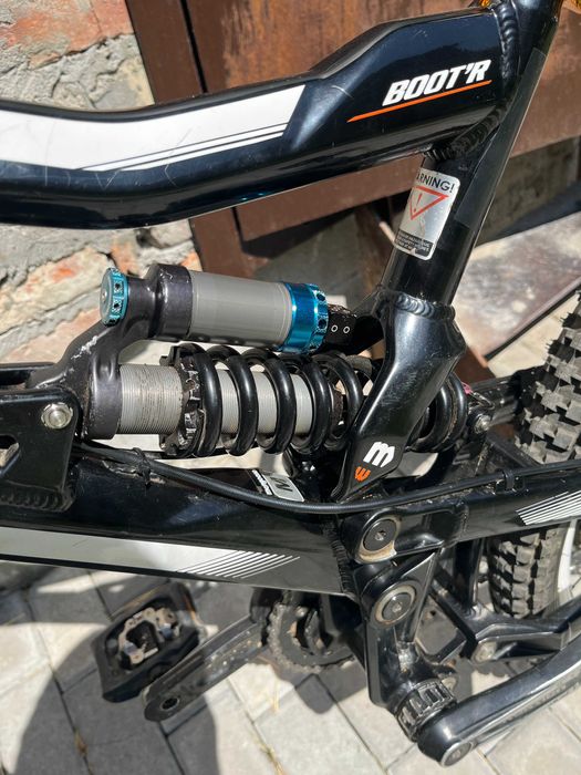 Двопідвіс Mongoose, Fox, Marzocchi