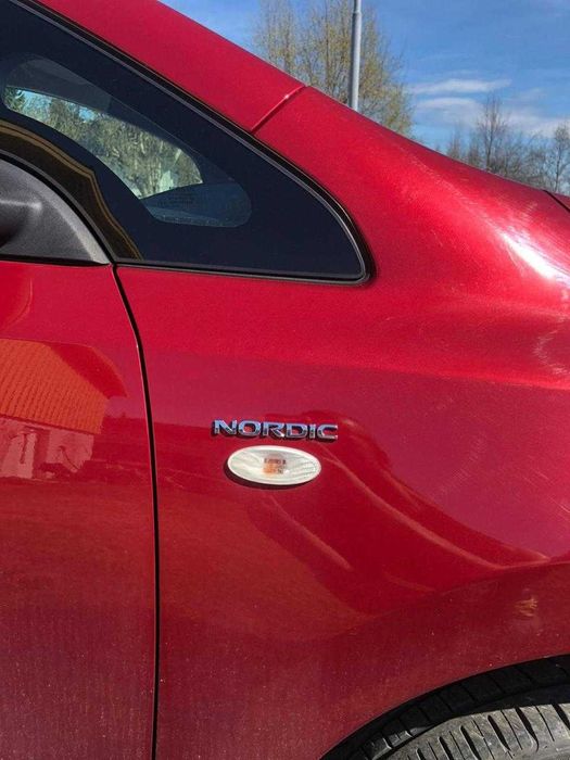 Nissan Leaf 2015, 11 палок, SOH 83%, NORDIC, не фарбований, огляд 360