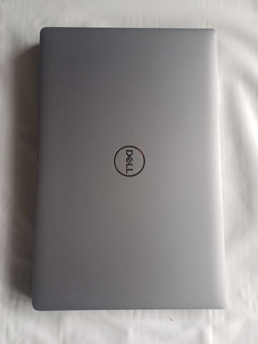 Dell Latitude 5520 Portátil Profissional