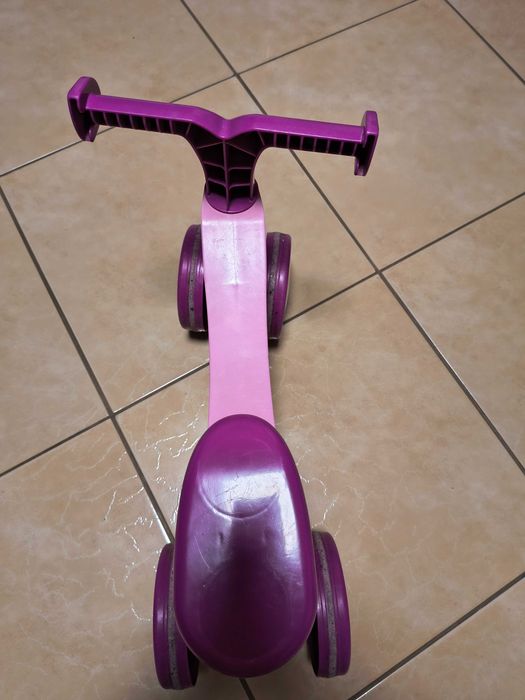 Sprzedam plastikowy rowerek za 15zl