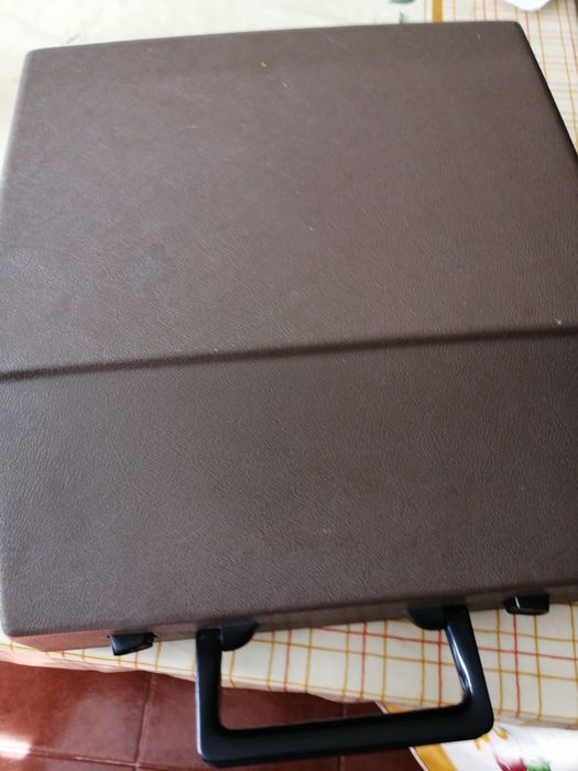Máquina de escrever Oliva