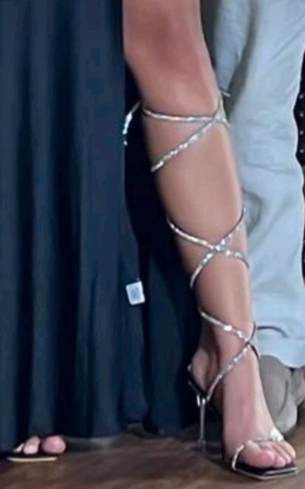 Wiązane sandały, rzymianki