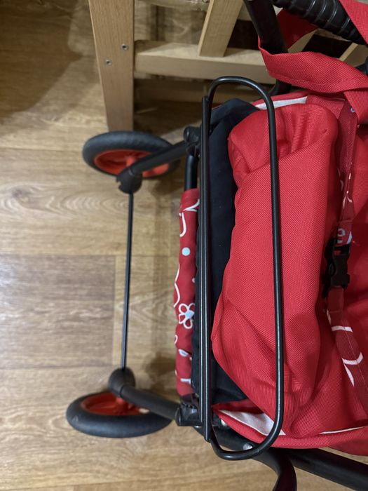 Каляска дитяча іграшкова