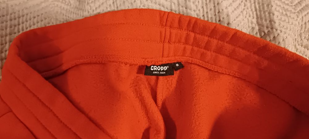 Spodnie dresowe Cropp