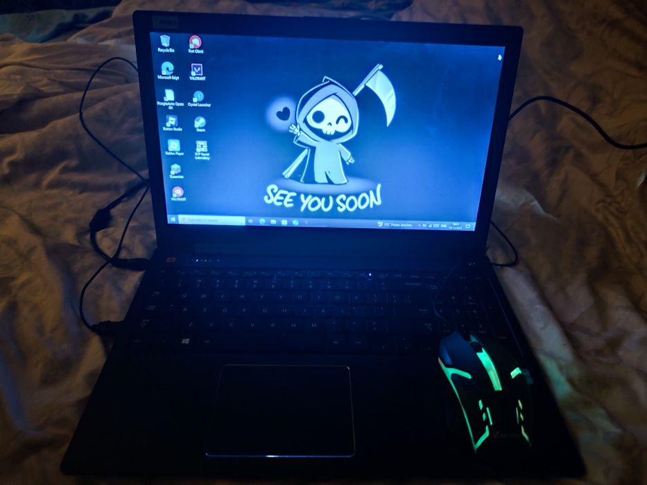 Sprzedam w pełni sprawnego laptopa