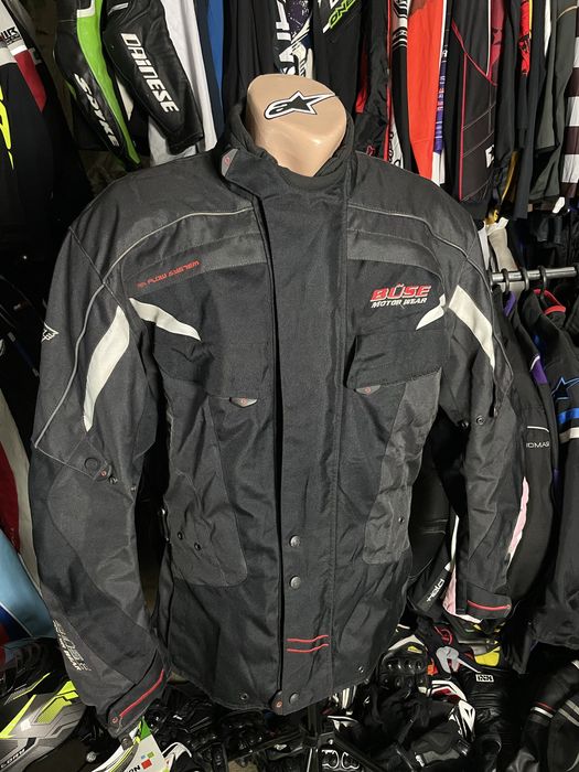 BUSE. Класна універсальна мотокуртка. Чудовий  стан. 52 розмір. L-XL